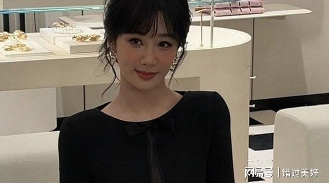 伦天奴线小时杨紫深陷“整容”风波j9九游真人游戏第一平台出席华(图5)